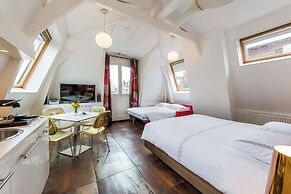 Amstel Corner Hotel