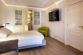 Amstel Corner Hotel