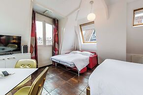 Amstel Corner Hotel