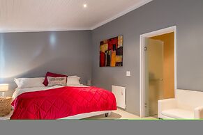 Colourful Manor Luxury Lodge