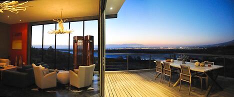 Colourful Manor Luxury Lodge