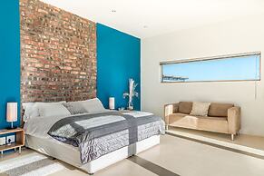 Colourful Manor Luxury Lodge