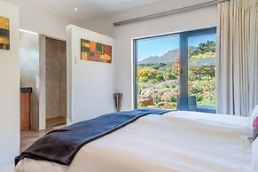 Colourful Manor Luxury Lodge