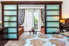 Elinotel Apolamare Hotel