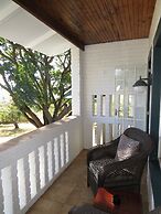 White House Lodge