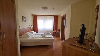 Aqua Therm Hotel
