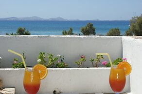 Alkyoni Beach Hotel