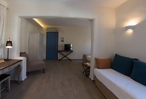 Alkyoni Beach Hotel