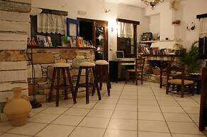 Alkyoni Beach Hotel