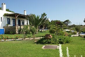 Alkyoni Beach Hotel