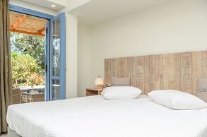 Alkyoni Beach Hotel