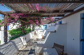 Alkyoni Beach Hotel