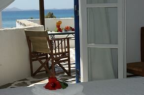 Alkyoni Beach Hotel