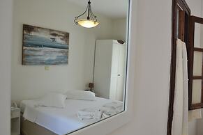 Alkyoni Beach Hotel