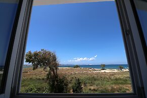 Alkyoni Beach Hotel