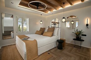 Alkyoni Beach Hotel