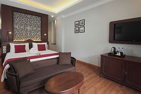 The Lokha Legian Resort & Spa
