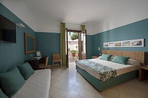 Insula Hotel