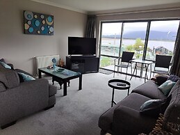 Hotel Lake Brunner