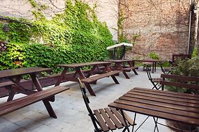 Patio Hostel