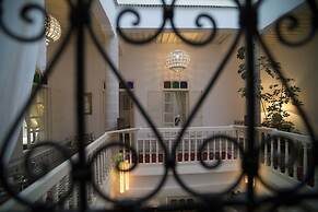 Riad  Emotion