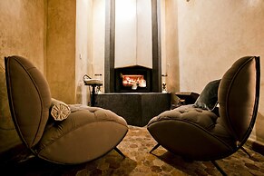 Riad  Emotion