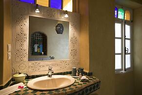 Riad  Emotion