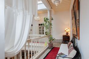 Riad  Emotion