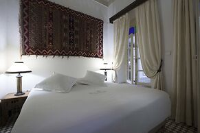 Riad  Emotion