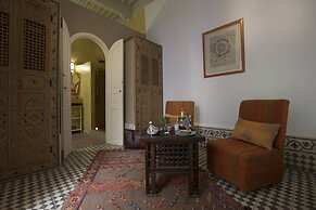 Riad  Emotion