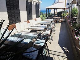 Selena Beach Hotel
