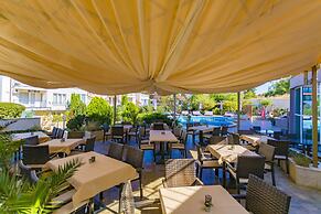 Selena Beach Hotel