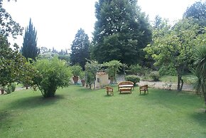 Ape Rosa Relais