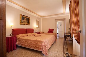 Ape Rosa Relais