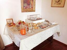 Ape Rosa Relais