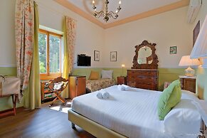 Ape Rosa Relais