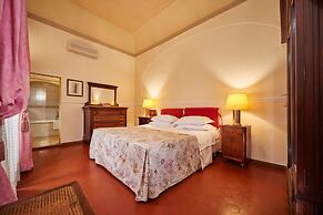 Ape Rosa Relais