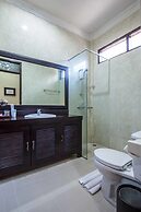 Vila Shanti Beach Hotel