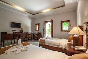 Vila Shanti Beach Hotel