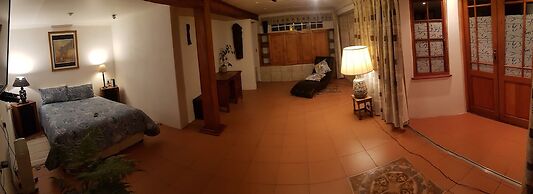 Acra Retreat, Mountain View Lodge