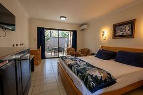 Novena Palms Motel