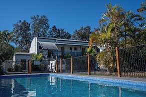 Novena Palms Motel