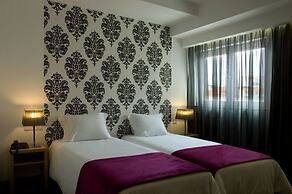 Hotel Genesis