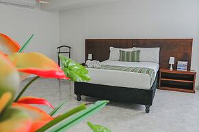 TAMA Hotel Granada Real Cali