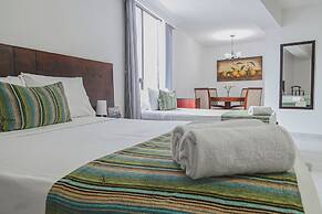 TAMA Hotel Granada Real Cali