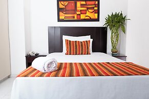 TAMA Hotel Granada Real Cali