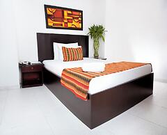 TAMA Hotel Granada Real Cali