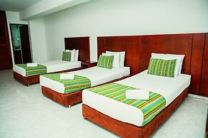 TAMA Hotel Granada Real Cali