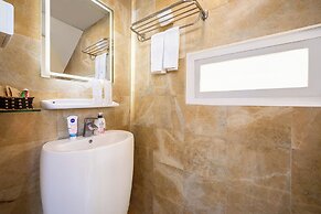 A25 Premium Hotel - 12 Ngo Si Lien