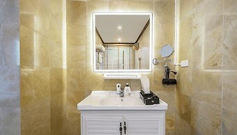 A25 Premium Hotel - 12 Ngo Si Lien